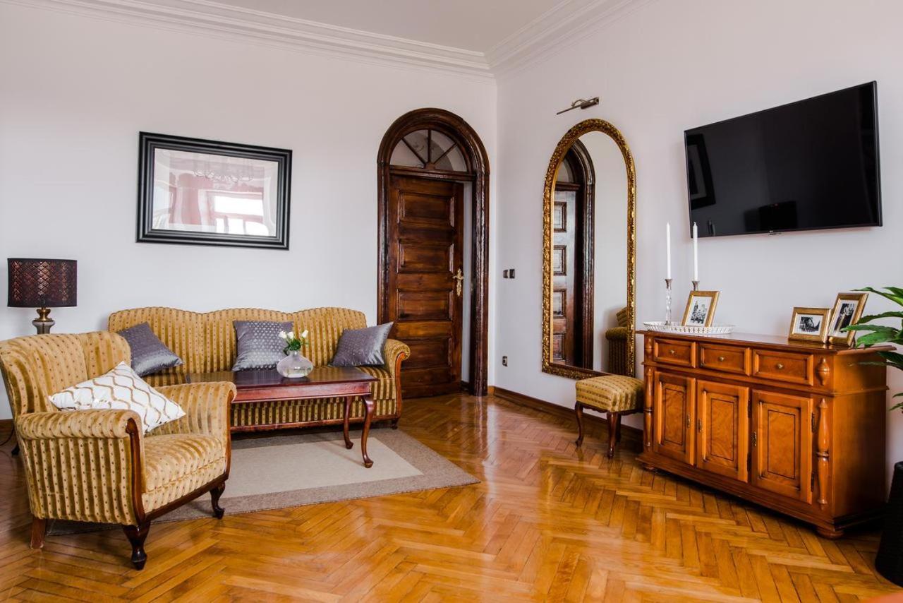 ורשה Halby Luxury Rooms Chmielna 73B מראה חיצוני תמונה